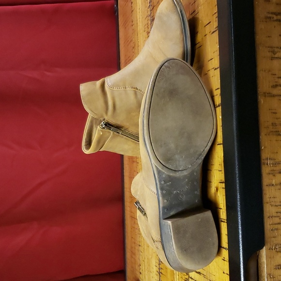 American Rag Cie zip up booties - Picture 4 of 8